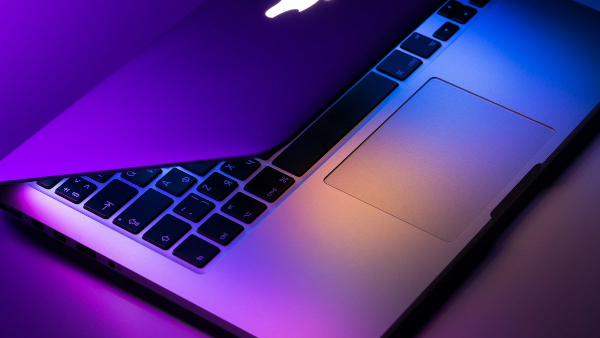 Hardware AI News: How New Apple, Snapdragon & NVIDIA Chips Run Neural Networks Offline on Phones and Laptops